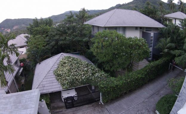 Large Modern 6 Bedroom Pool Villa in Peaceful Maenam