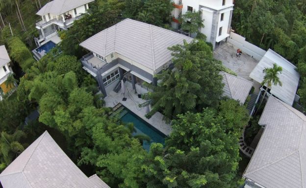 Large Modern 6 Bedroom Pool Villa in Peaceful Maenam