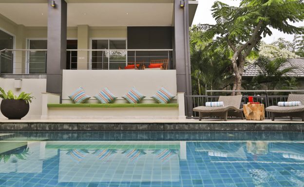Large Modern 6 Bedroom Pool Villa in Peaceful Maenam