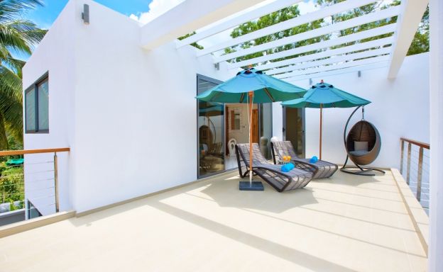 Beachside 3 Bedroom Luxury Pool Villa in Lipa Noi