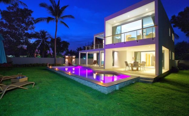 Beachside 3 Bedroom Luxury Pool Villa in Lipa Noi