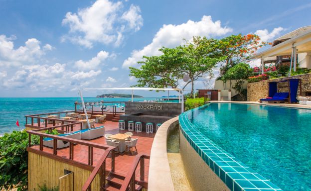 Beautiful 4 Bedroom Beachfront Villa in Choeng Mon
