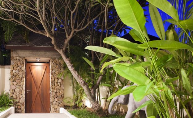 Beautiful 4 Bedroom Beachfront Villa in Choeng Mon