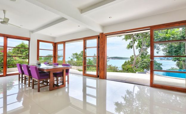 Beautiful 4 Bedroom Beachfront Villa in Choeng Mon