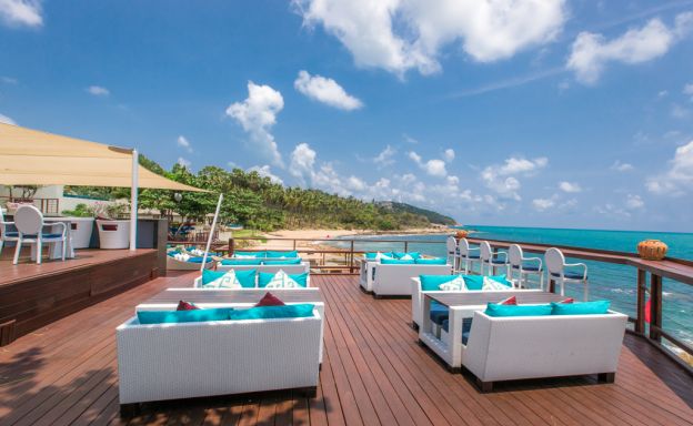 Beautiful 4 Bedroom Beachfront Villa in Choeng Mon
