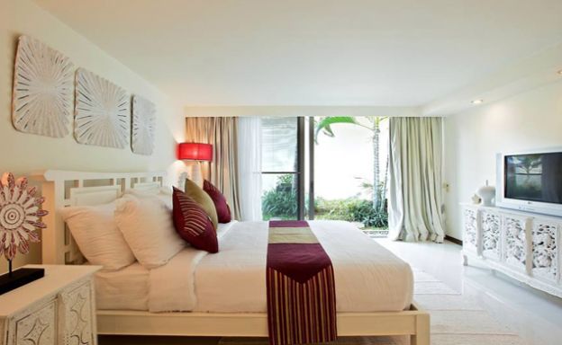 Beachfront 4-Bedroom Boutique Villa Estate in Bophut