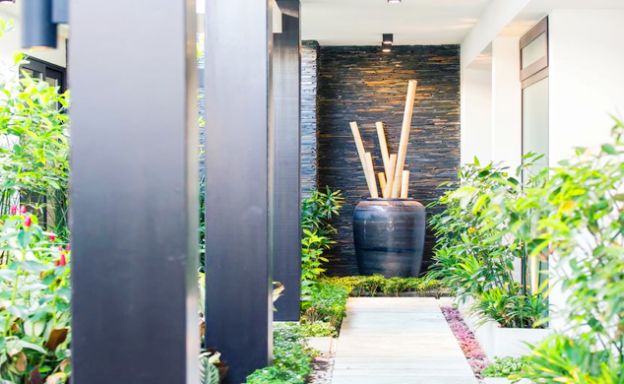 Beachfront 5 Bedroom Villa in Resort in Hua Thanon