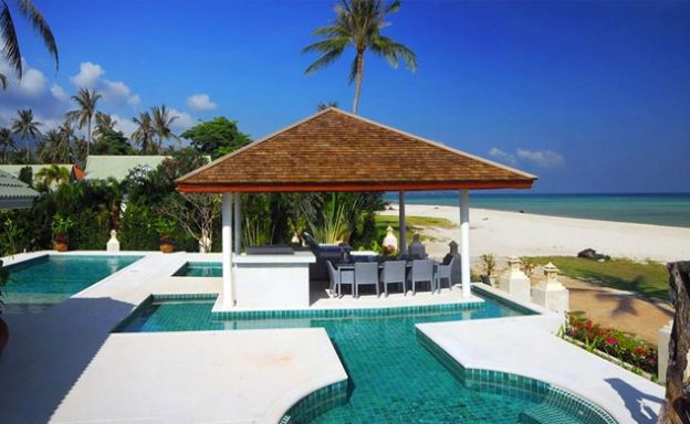 4 Bedroom Beachfront Pool Villa in Hua Thanon