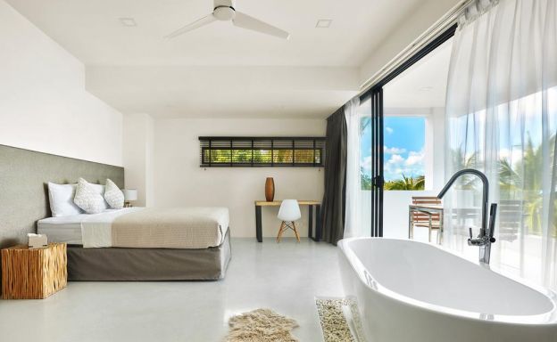 Unique Infinity Pool Luxury Villa on Chaweng Noi Peak