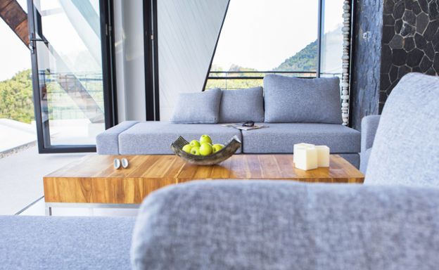 Ultra Luxury Pool 4 Bed Villa on Chaweng Noi Peak