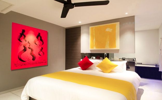 Luxury 2 Bed Infinity Sea view Apartment in Bang Por