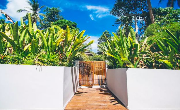 Tropical 3 Bedroom Pool Villa in Peaceful Lamai