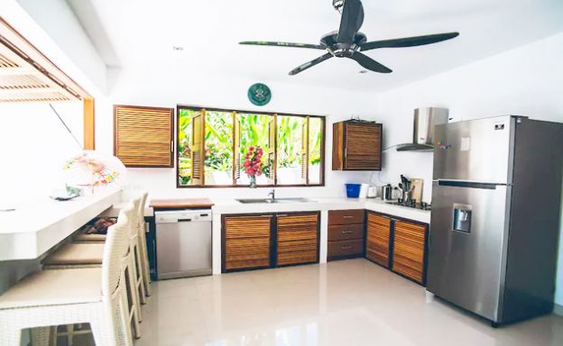 Tropical 3 Bedroom Pool Villa in Peaceful Lamai
