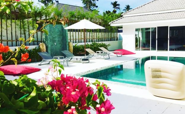 Modern 3 Bedroom Pool Villa for Sale in Maenam