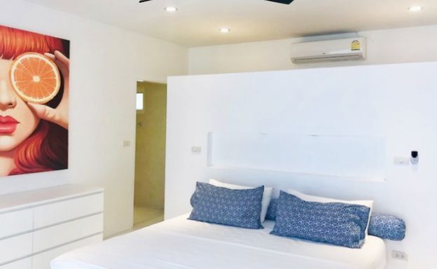 Modern 3 Bedroom Pool Villa for Sale in Maenam