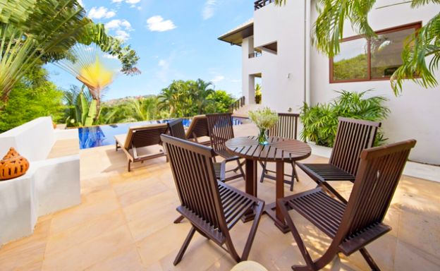 Spacious 4 Bed Luxury Sea View Villa in Choeng Mon