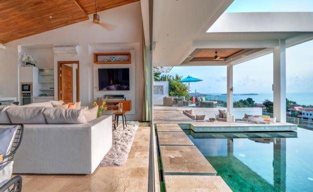 Ultra Modern 5 Bedroom Sea View Villa in Chaweng Noi