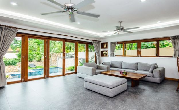 Modern 3 Bedroom Pool Villa in Chaweng Noi Hills