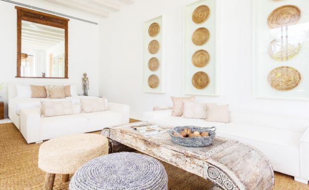 Contemporary 6 Bedroom Beach Front Villa in Laem Sor