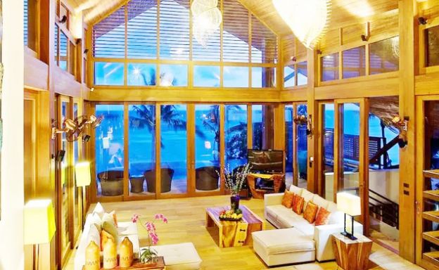 Luxury 5 Bedroom Beach Front Pool Villa in Lamai