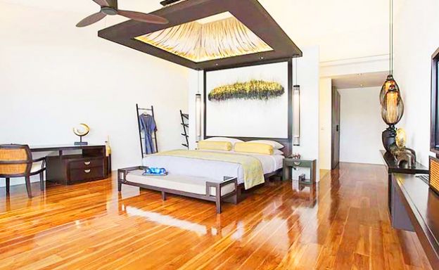 Luxury 5 Bed Beachfront Villa for Sale in Hua Thanon