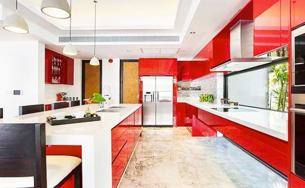Luxury 5 Bed Beachfront Villa for Sale in Hua Thanon
