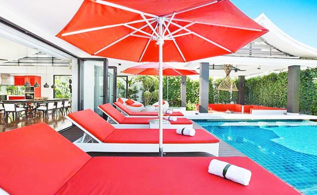 Luxury 5 Bed Beachfront Villa for Sale in Hua Thanon