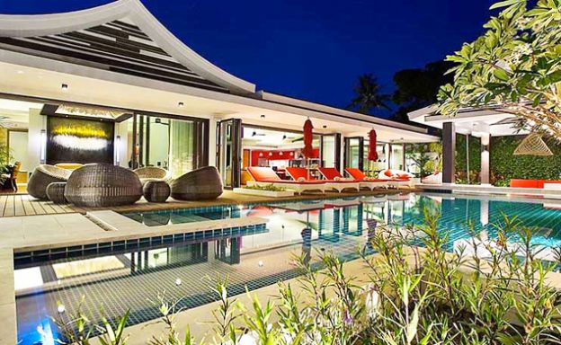 Luxury 5 Bed Beachfront Villa for Sale in Hua Thanon