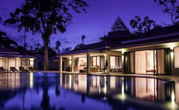 Serene 4 Bedroom Beachfront Luxury Villa in Laem Sor