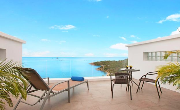 5 Bedroom Luxury Beach View Pool Villa in Plai Laem