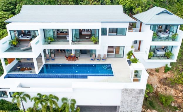 5 Bedroom Luxury Beach View Pool Villa in Plai Laem